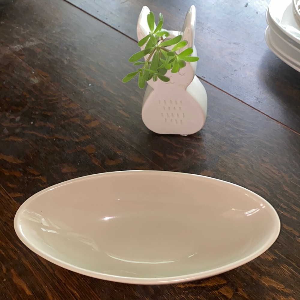 Ceramic Oval Shape Bowl by ONE HOMEWARE DESIGN FIRST QUALITY CERAMIC